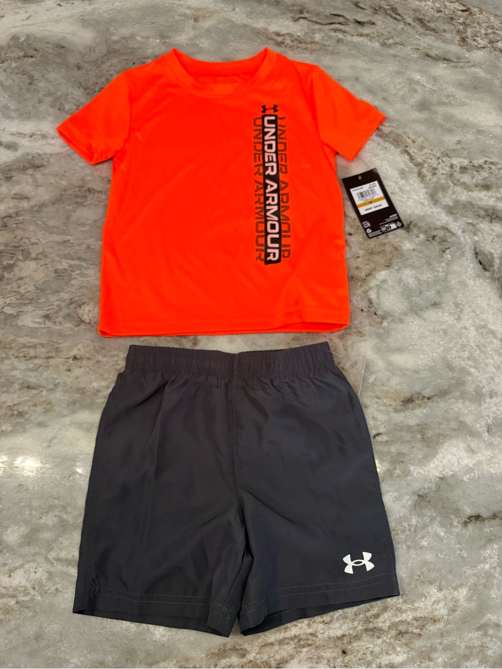 NWT Under Armour Boys 3T Neon Orange Athletic Tee & Charcoal Shorts Set Drifit